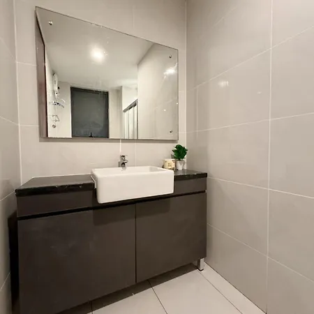 Muji Full Seaview Royal Strand With 2Carparks Foc Netflix Access And Youtube Premium 3Beds 3Bath For 6-12Pax By Minshuku Johor Bahru Exterior photo