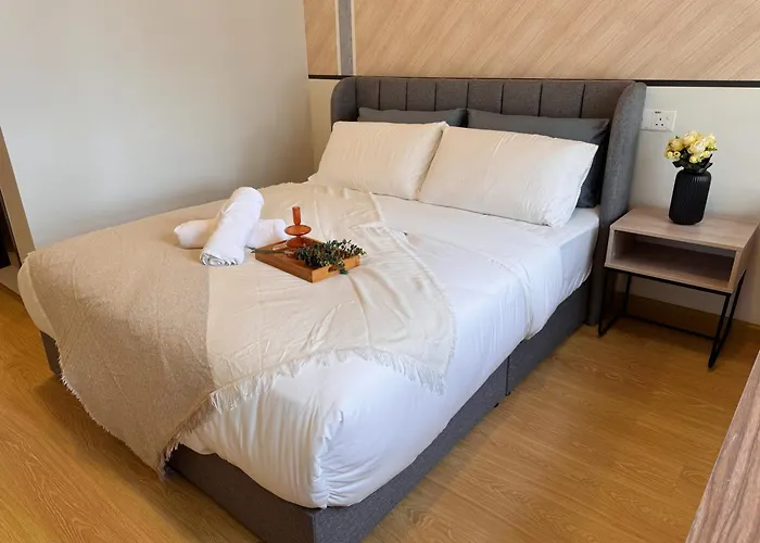 Muji Full Seaview Royal Strand With 2Carparks Foc Netflix Access And Youtube Premium 3Beds 3Bath For 6-12Pax By Minshuku