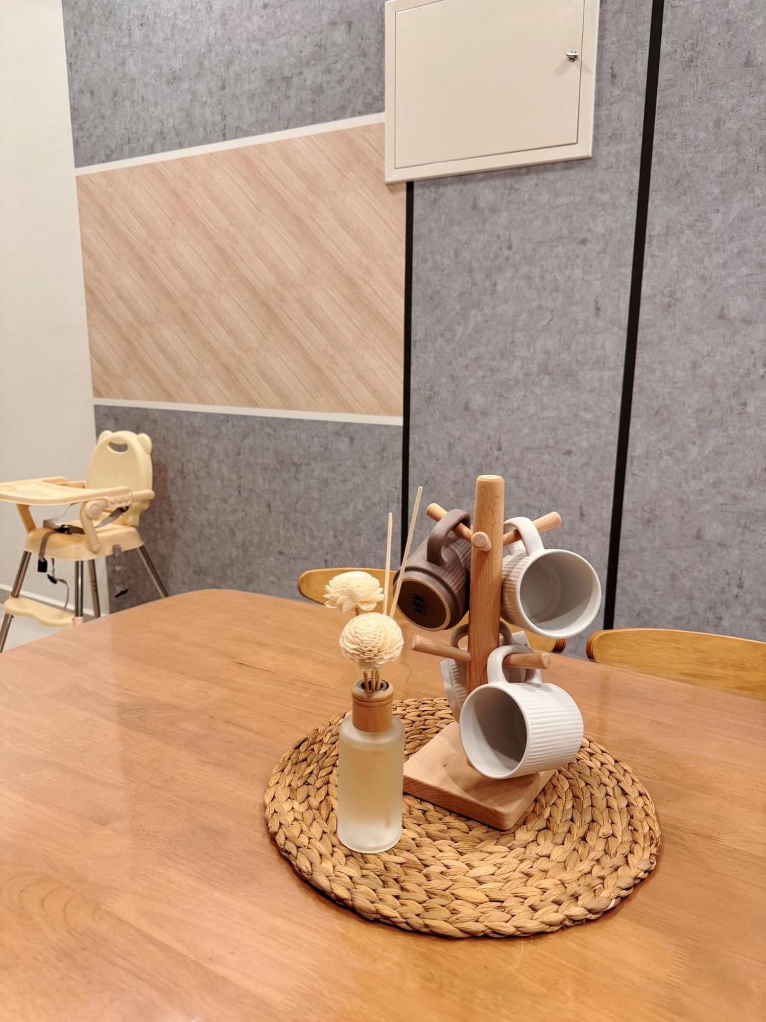 Muji Full Seaview Royal With 2carparks Foc Netflix Access And Youtube Premium 3beds 3bath For 6-12pax By Minshuku * Johor Bahru