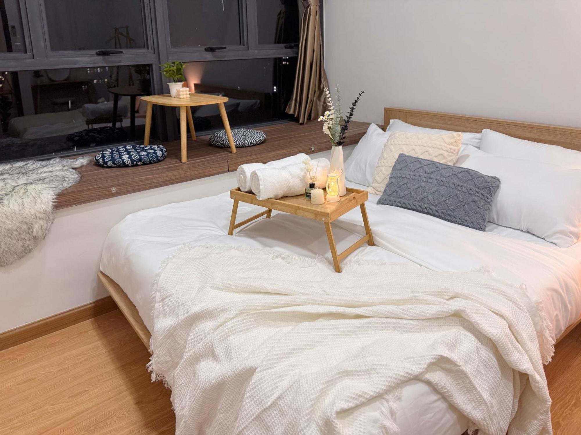 Apartment Muji Full Seaview Royal With 2carparks Foc Netflix Access And Youtube Premium 3beds 3bath For 6-12pax By Minshuku