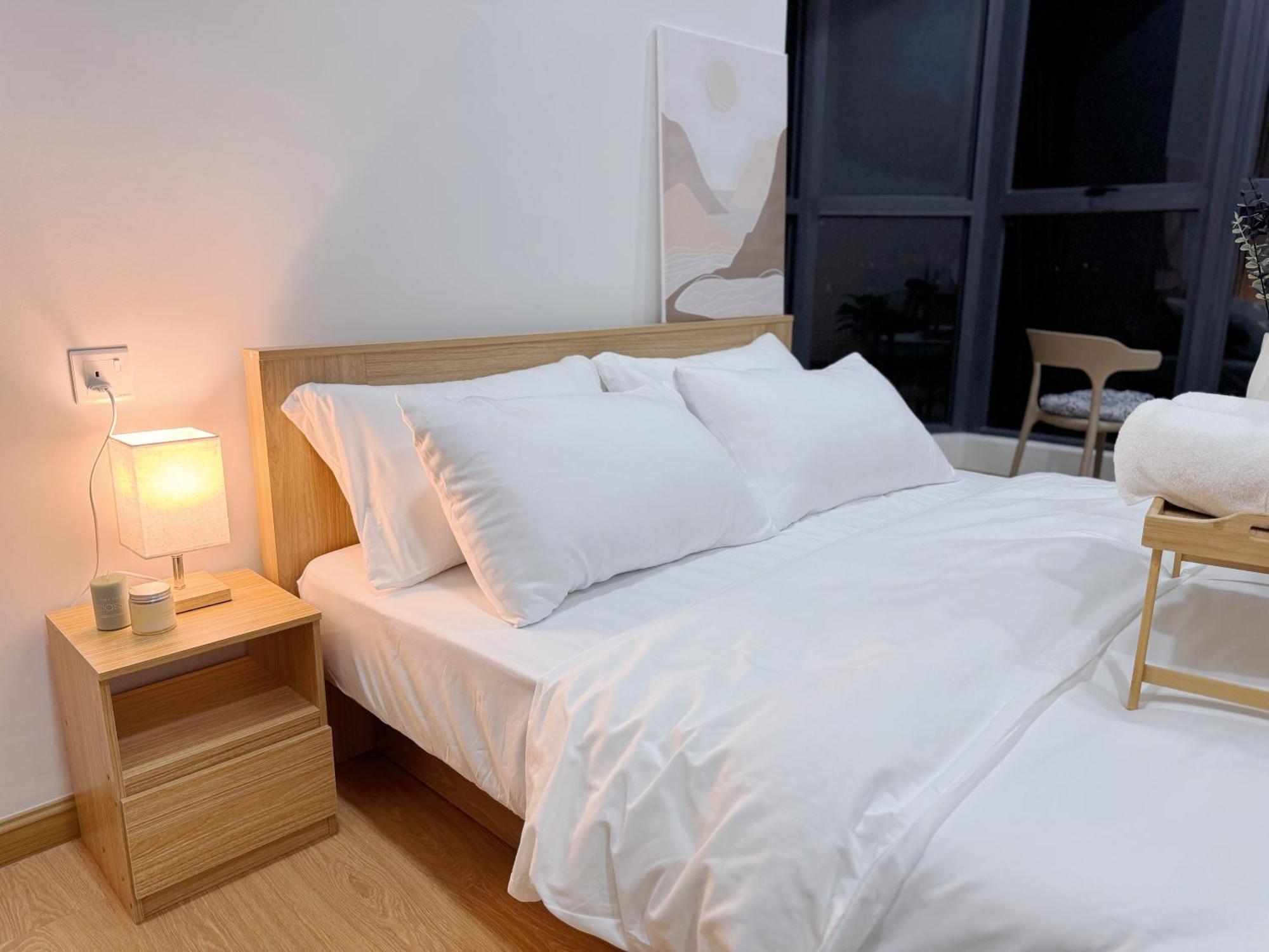 Muji Full Seaview Royal With 2carparks Foc Netflix Access And Youtube Premium 3beds 3bath For 6-12pax By Minshuku Apartment